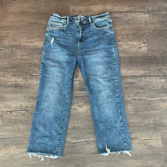 Sneak Peek 30 Medium Wash High-Rise Frayed Hem Carpi Jeans - Picture 1 of 8